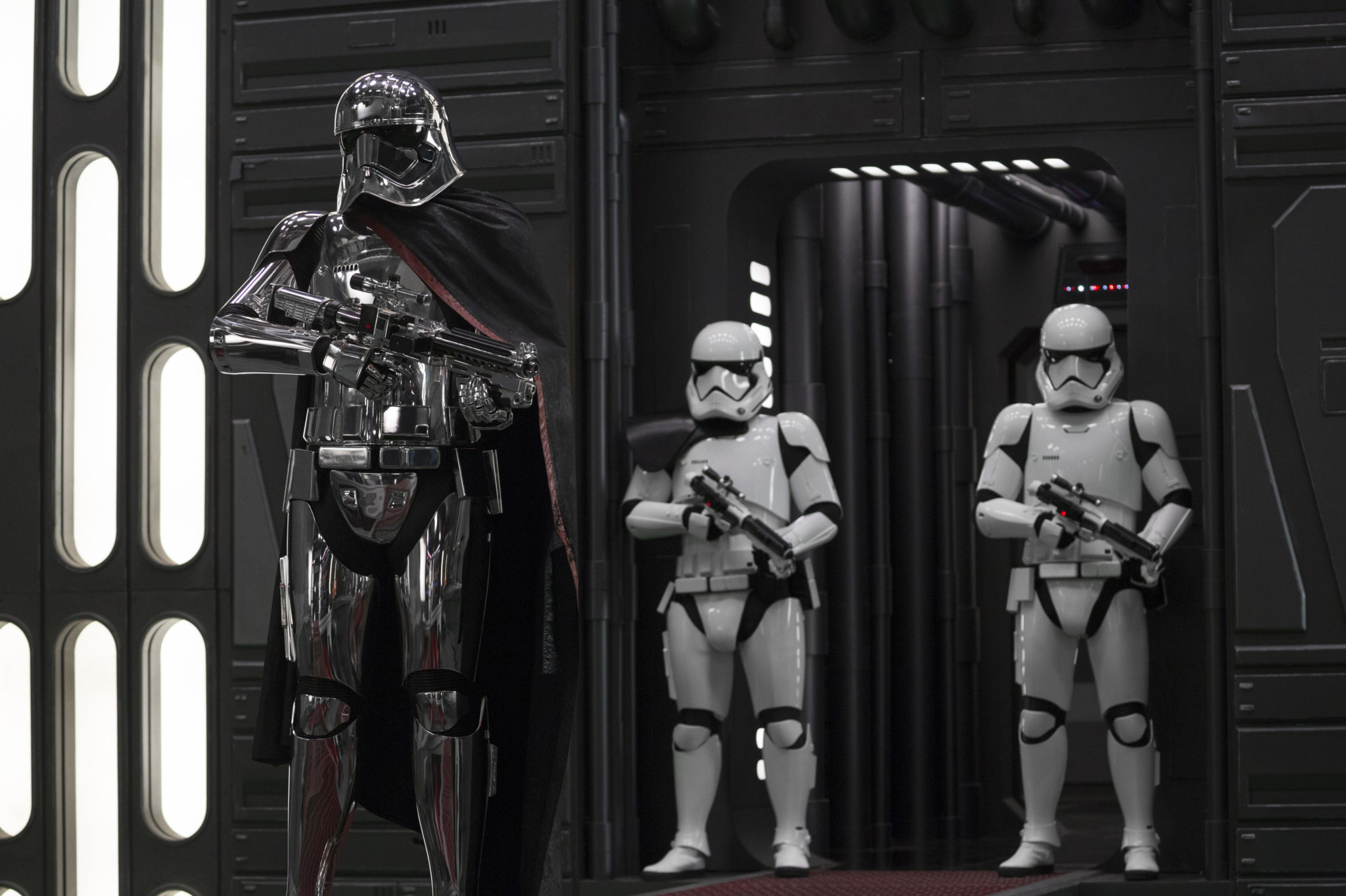 Becoming Captain Phasma Exclusive Interview With Gwendoline Christie